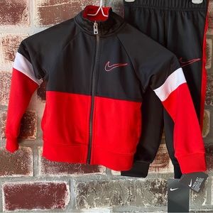 NWT Nike 2-piece Track Suit, sz 2T.